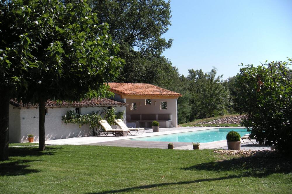 Photo of Outdoor in Montans