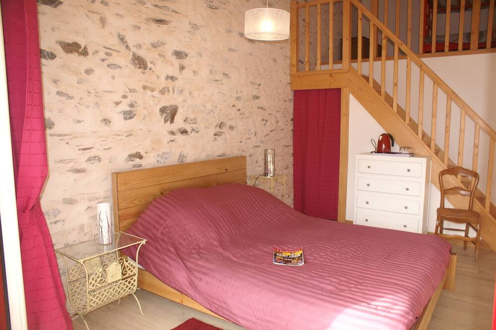 Photo of Bedroom in Vaire