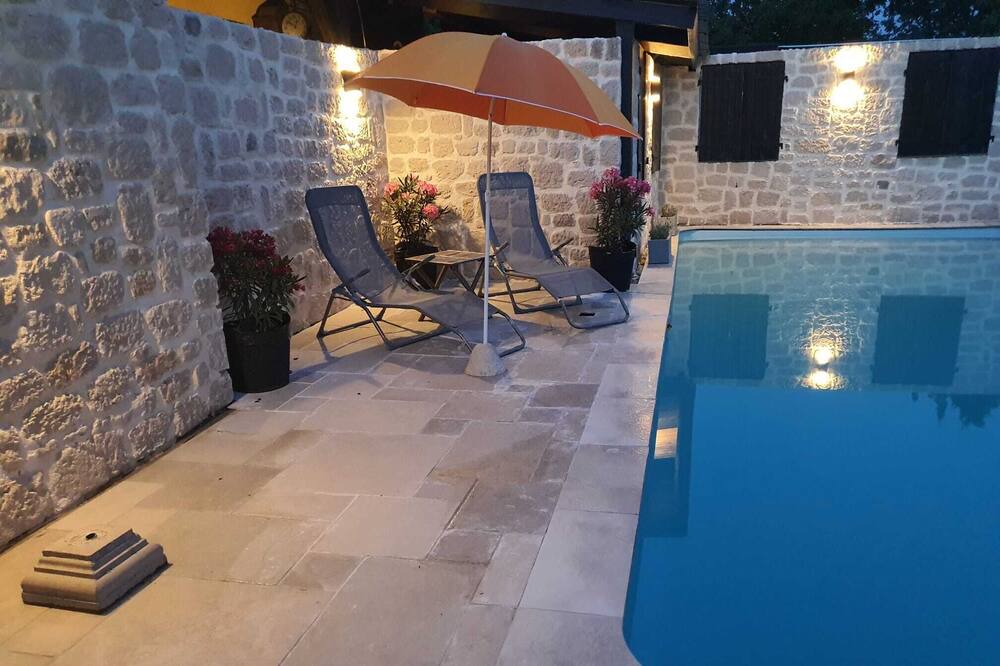 Photo of Outdoor in Montfermier