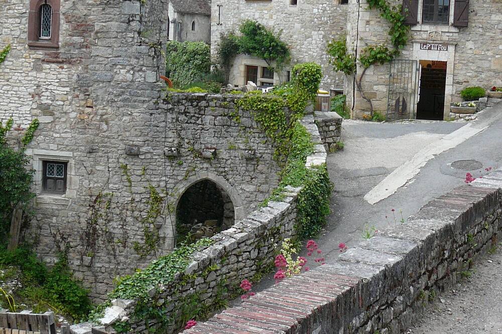 Photo of Outdoor in Montfermier