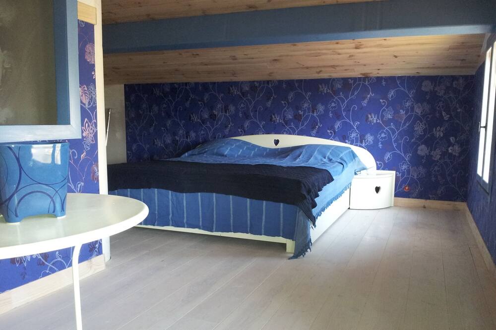 Photo of Bedroom in Montfermier