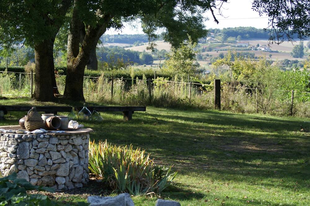 Photo of Outdoor in Montfermier