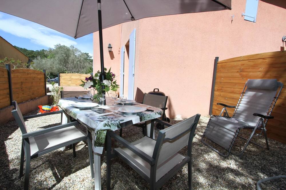 Photo of Patio Balcony in Salavas