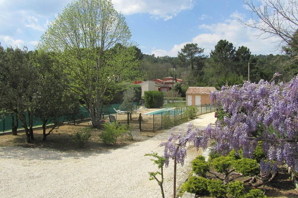 Photo of Outdoor in Salavas