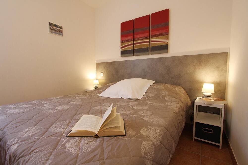 Photo of Bedroom in Salavas