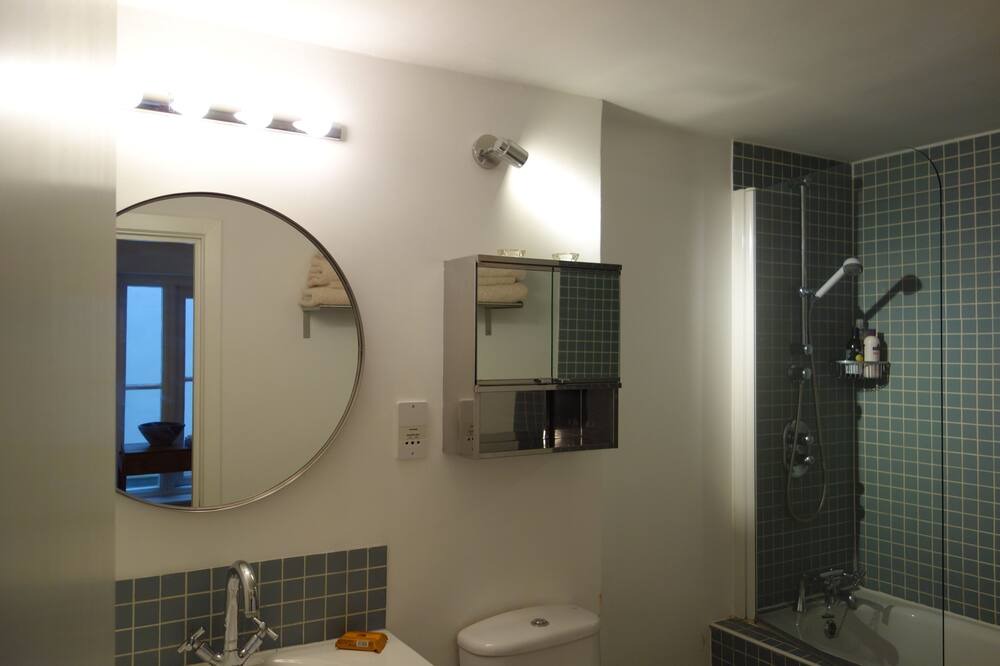 Photo of Bathroom in Belsize