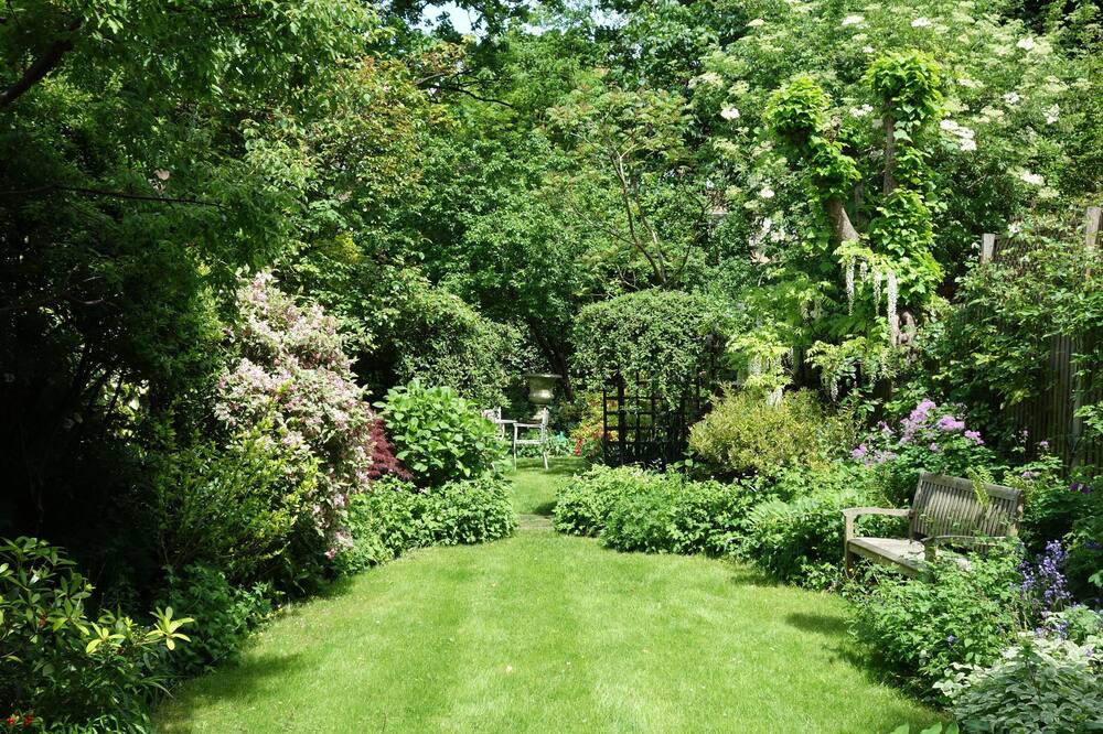 Photo of Outdoor in Belsize