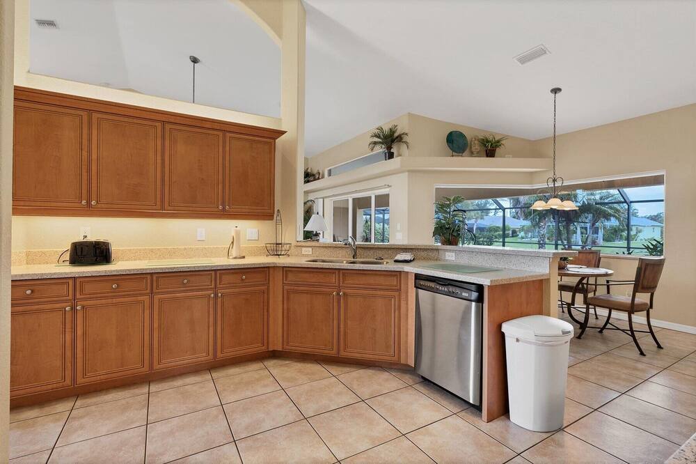 Photo of Kitchen in White Marsh