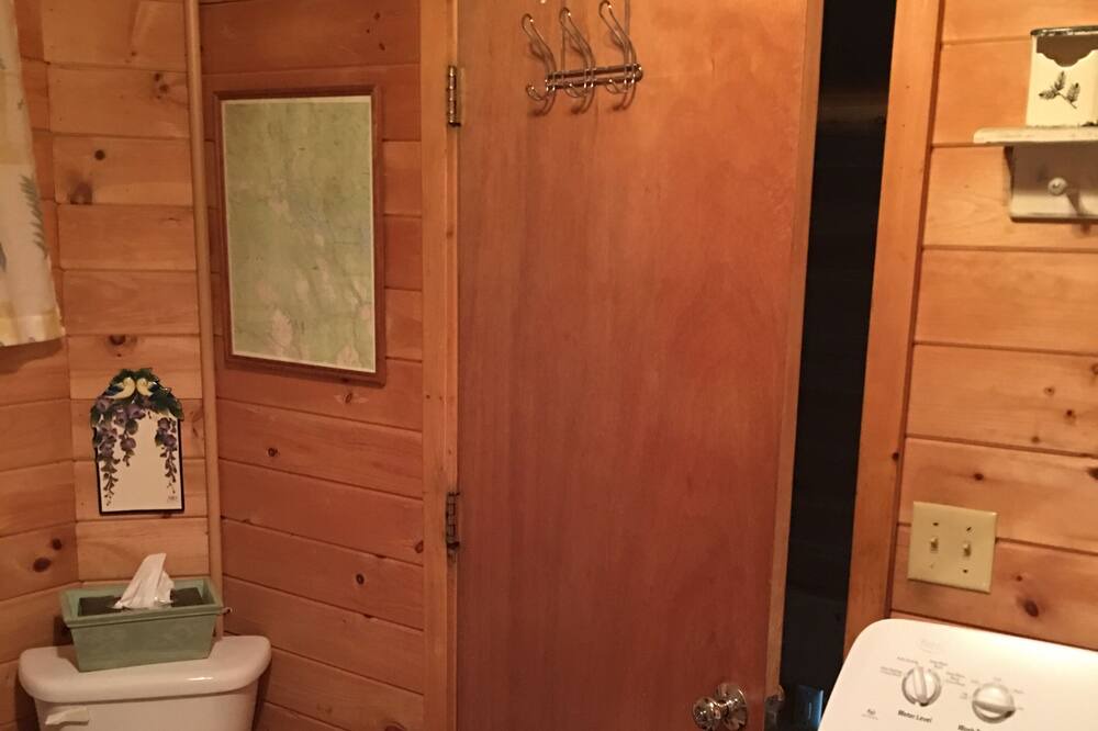 Photo of Bathroom in Beddington