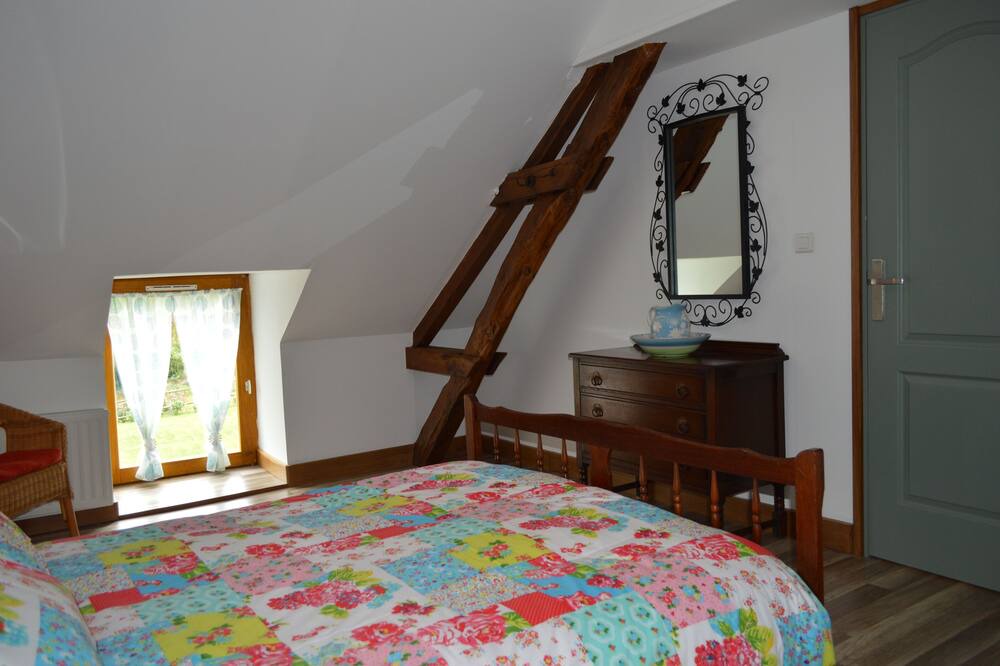 Photo of Others in Saint-Georges-de-Reintembault