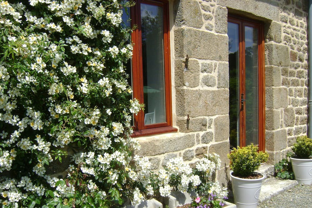 Photo of Others in Saint-Georges-de-Reintembault