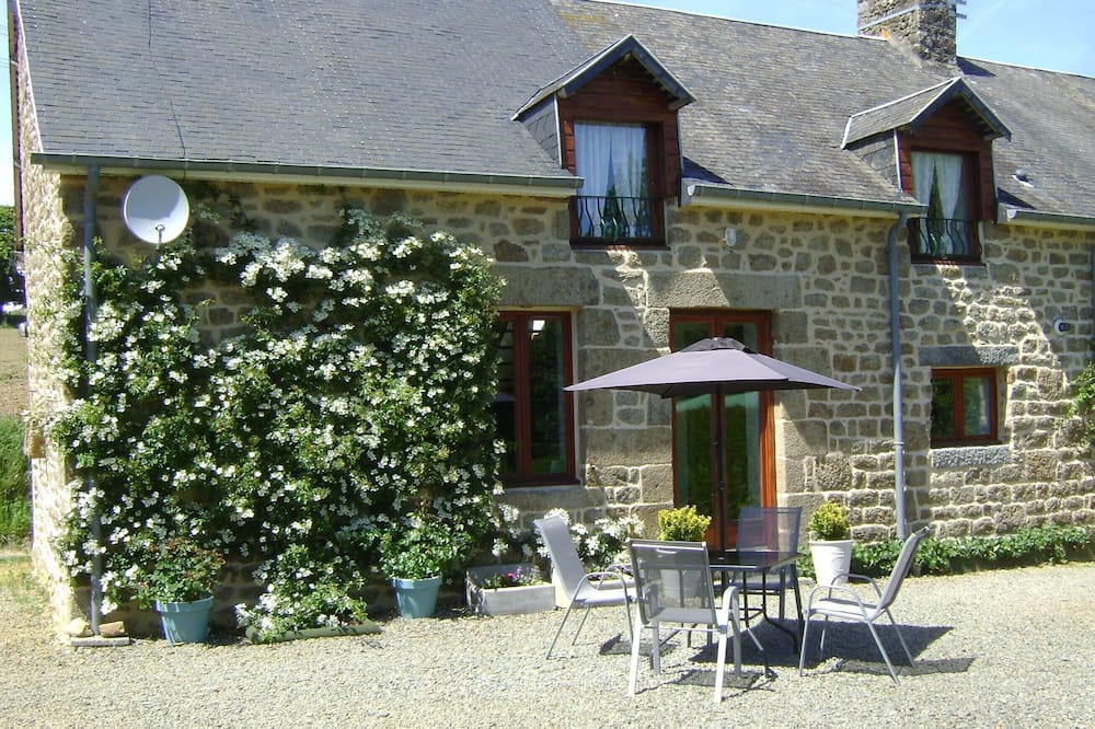 Photo of Others in Saint-Georges-de-Reintembault