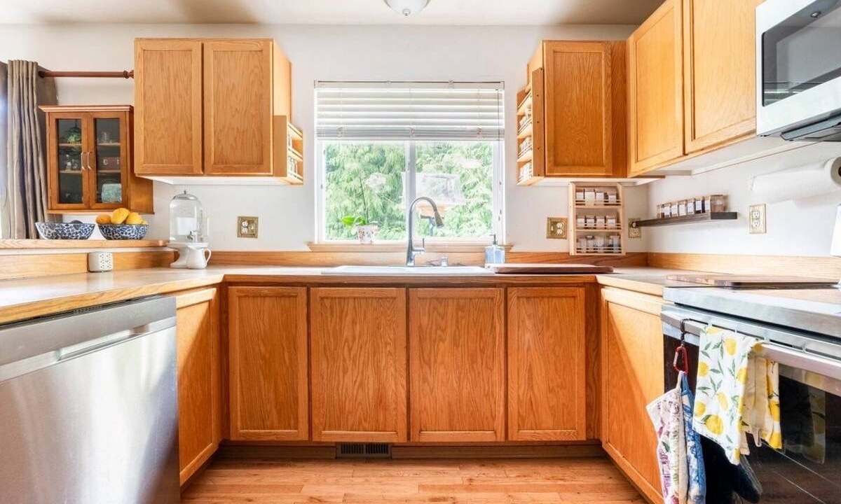 Photo of Kitchen in Holly