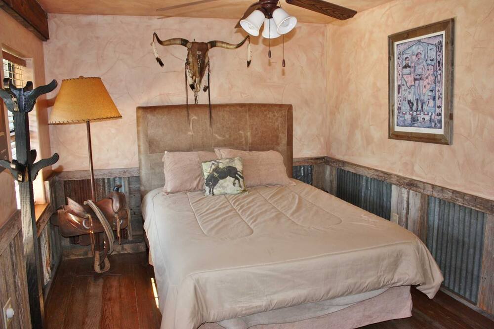 Photo of Bedroom in Tarpley