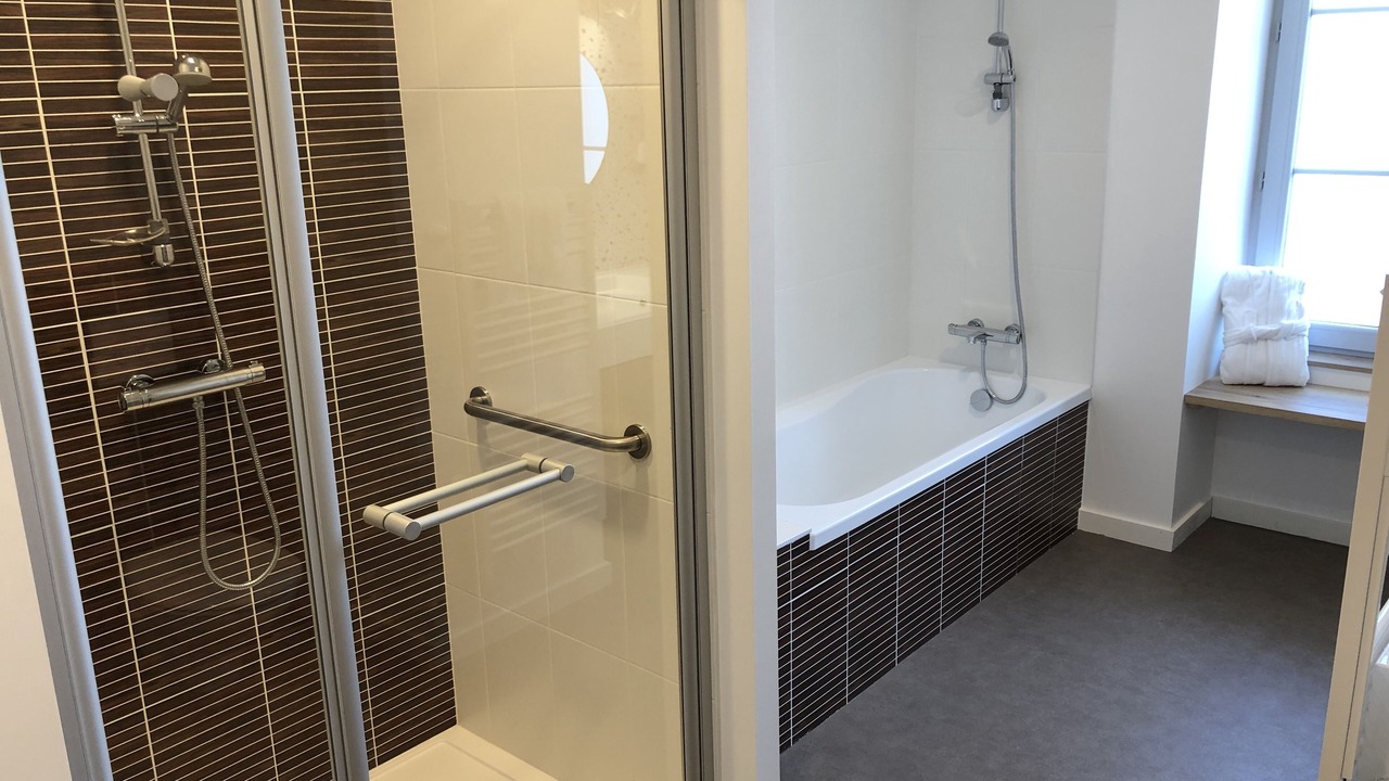 Photo of Bathroom in Perignat-les-Sarlieve