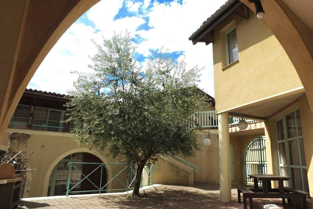 Photo of Outdoor in Lussan