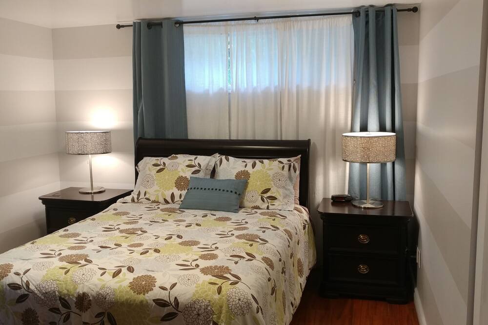 Photo of Bedroom in Oka