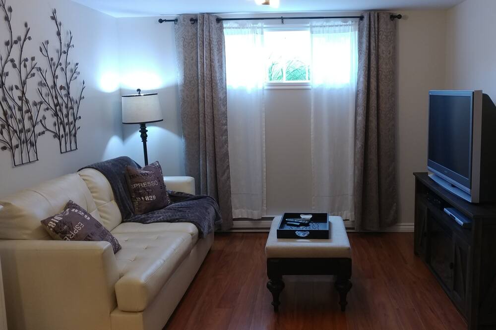 Photo of Livingroom in Oka