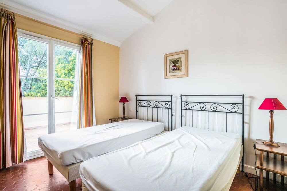 Photo of Bedroom in Les Restanques