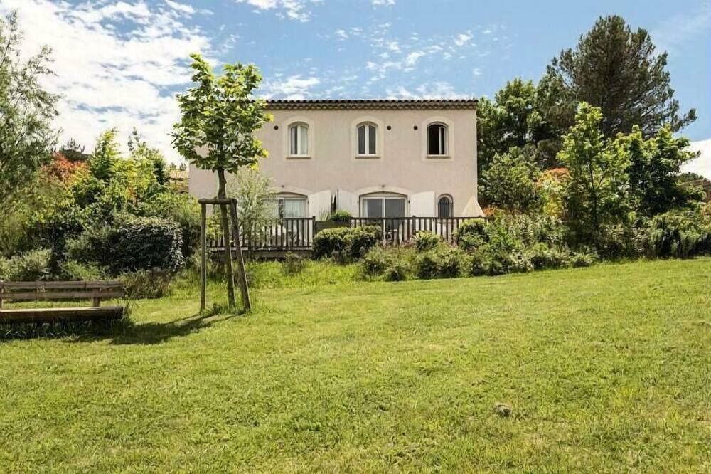 Photo of Outdoor in Rouret
