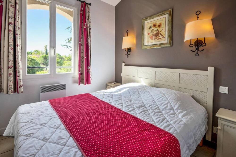 Photo of Bedroom in Rouret