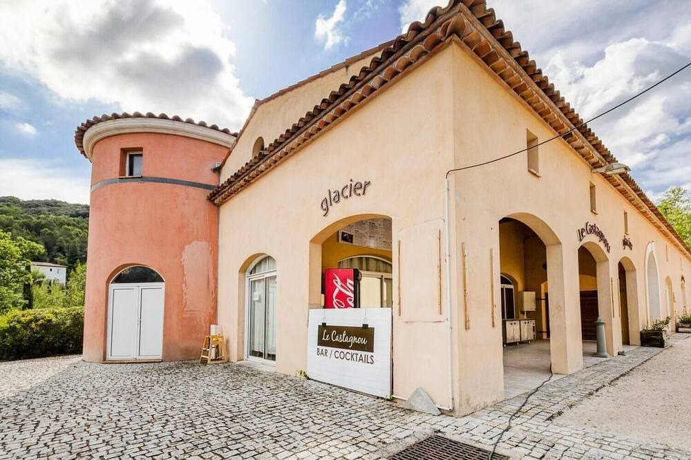 Photo of Outdoor in Rouret
