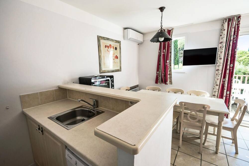 Photo of Kitchen in Rouret