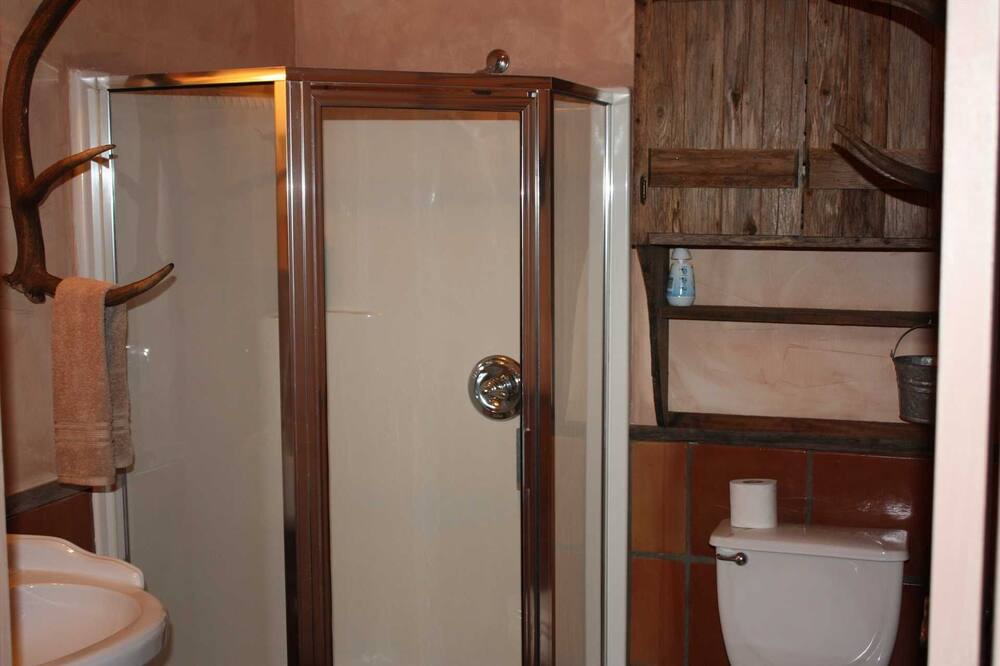 Photo of Bathroom in Tarpley