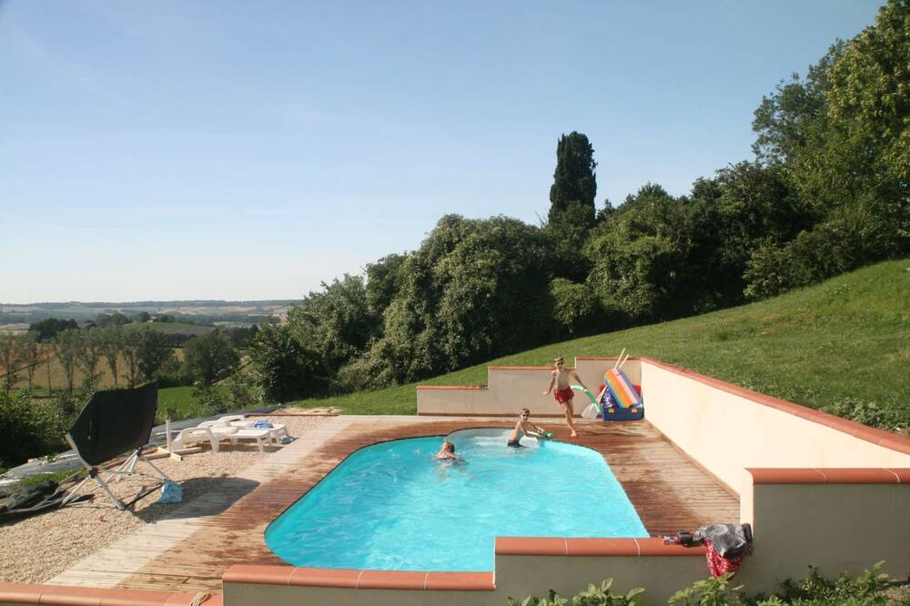 Photo of Outdoor in Montfermier