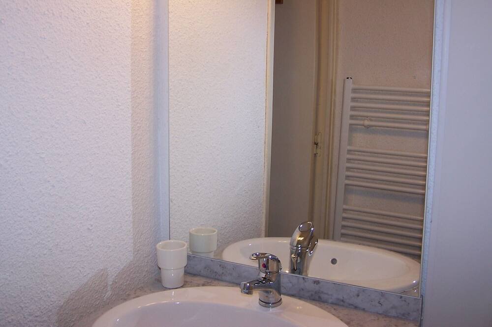 Photo of Bathroom in Allos