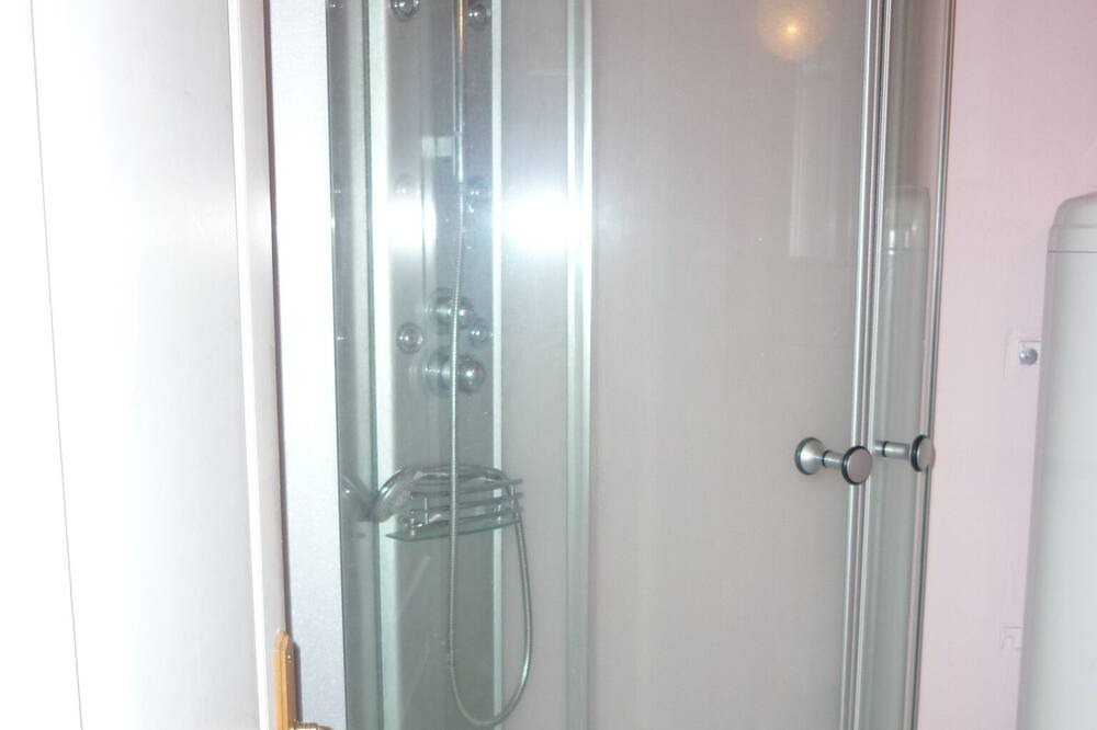 Photo of Bathroom in Saint-Cyprien