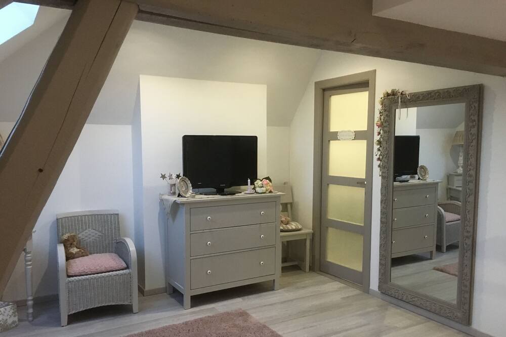 Photo of Bedroom in Villechetif