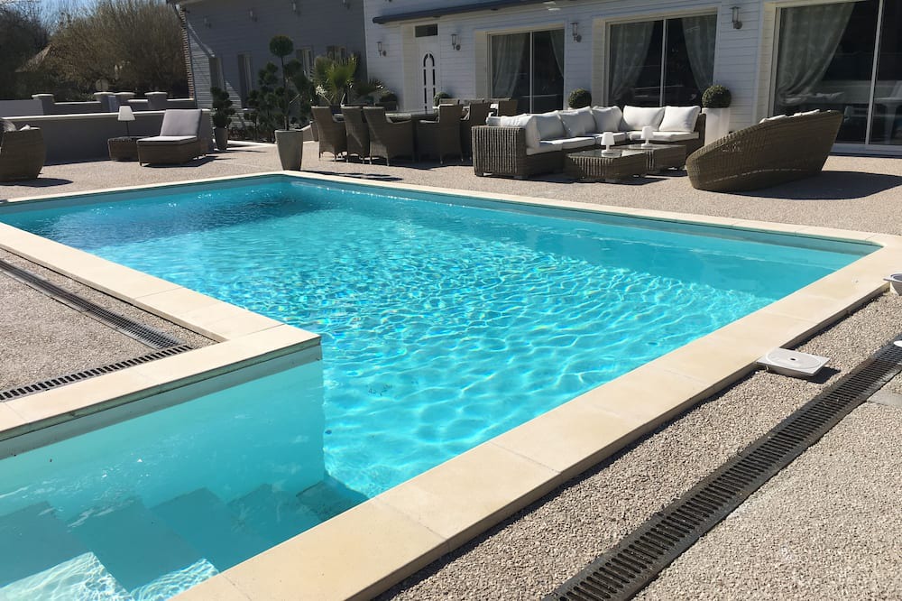 Photo of Outdoor in Villechetif