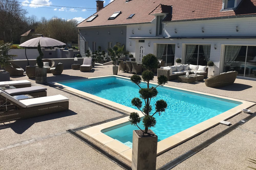 Photo of Outdoor in Villechetif