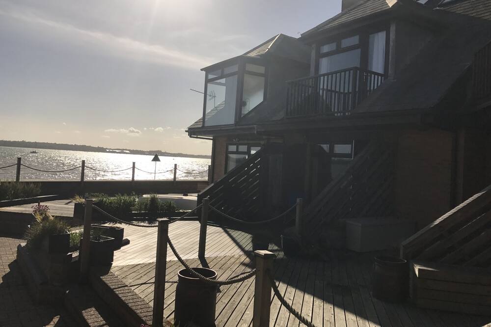 Photo of Others in Netley