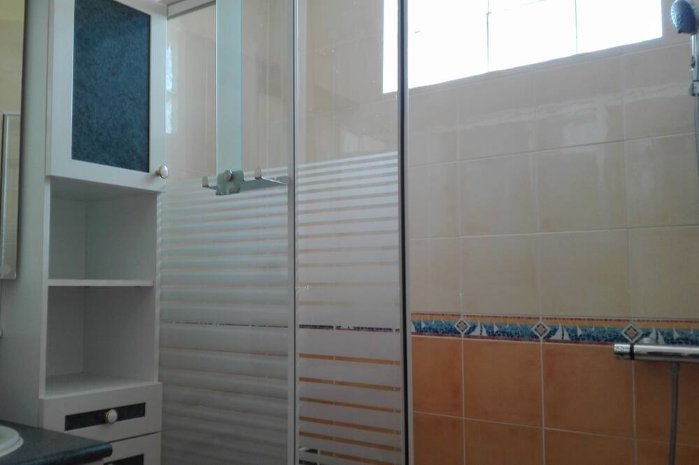 Photo of Bathroom in Saint-Gely-du-Fesc