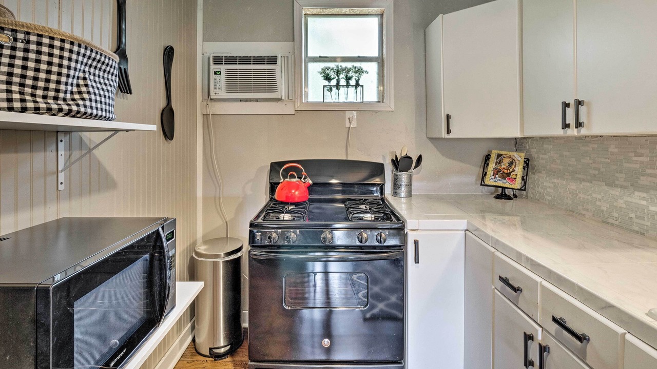Photo of Kitchen in Apache Shores