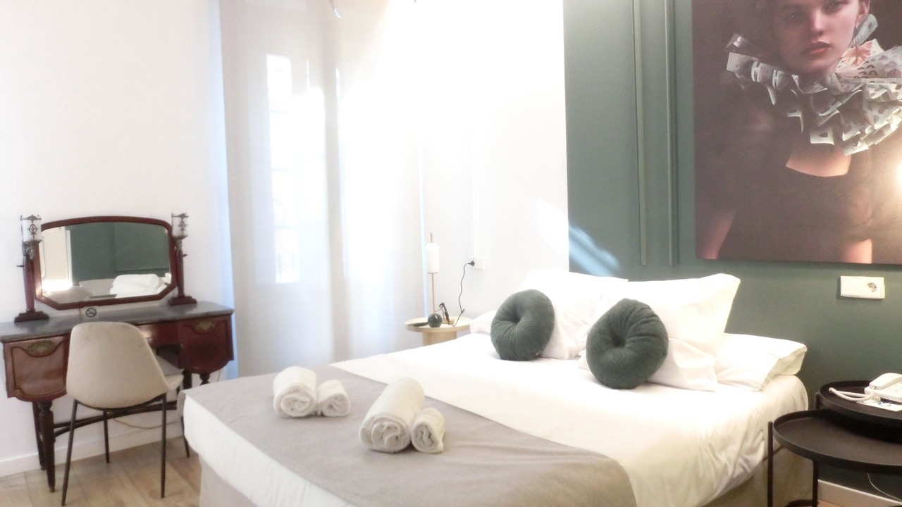 Photo of Bedroom in Barri Vell - Santa Creu