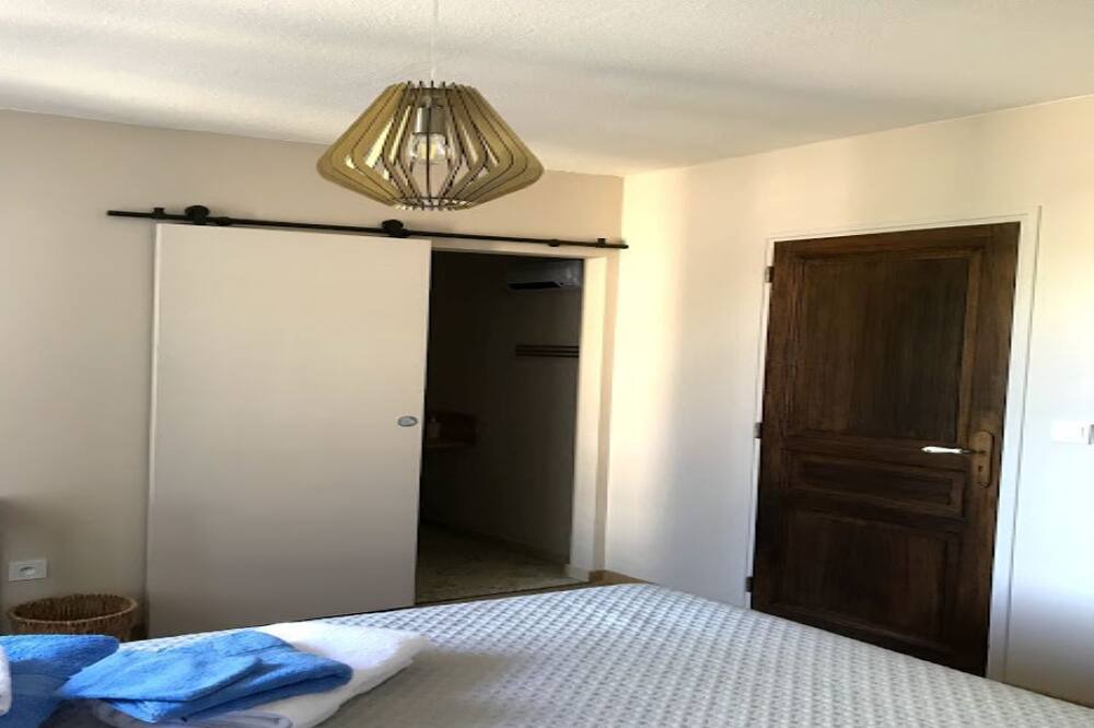 Photo of Bedroom in Argeliers