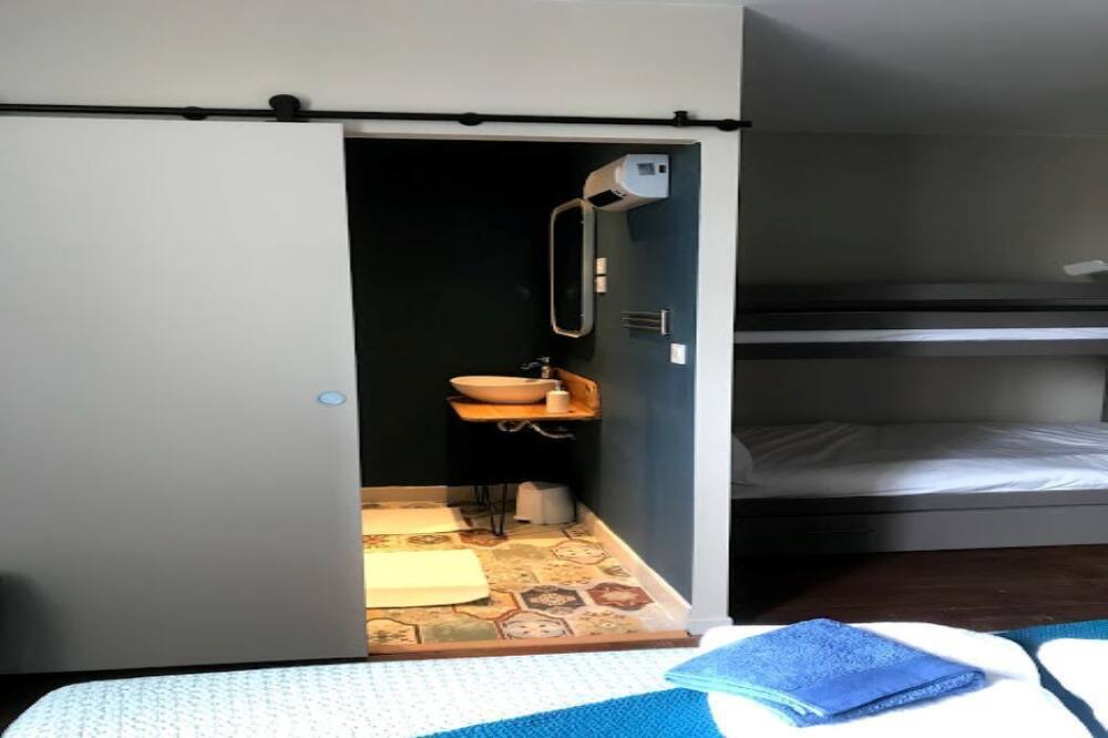 Photo of Bedroom in Argeliers