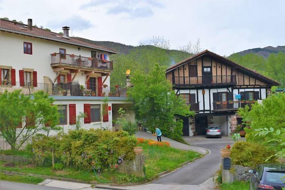 Photo of Outdoor in Zalain