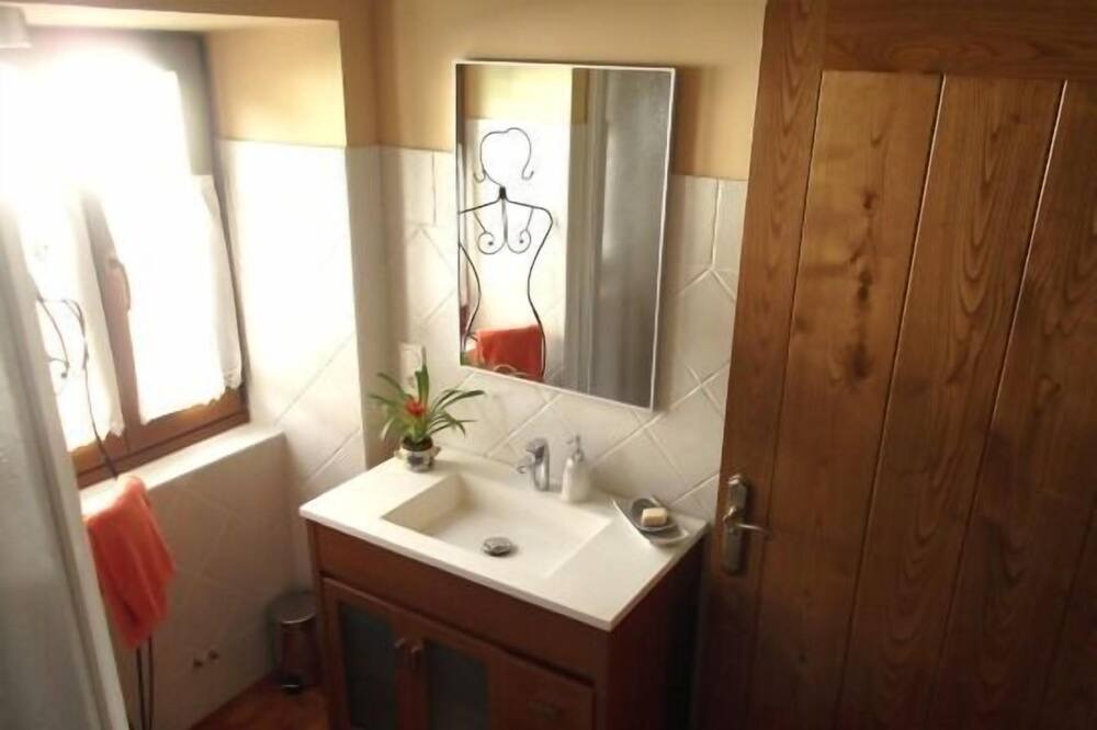 Photo of Bathroom in Zalain