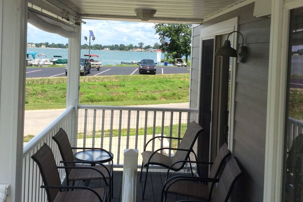 Photo of Patio Balcony in Fairfield Beach