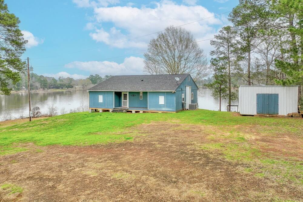 Photo of Outdoor in Milam