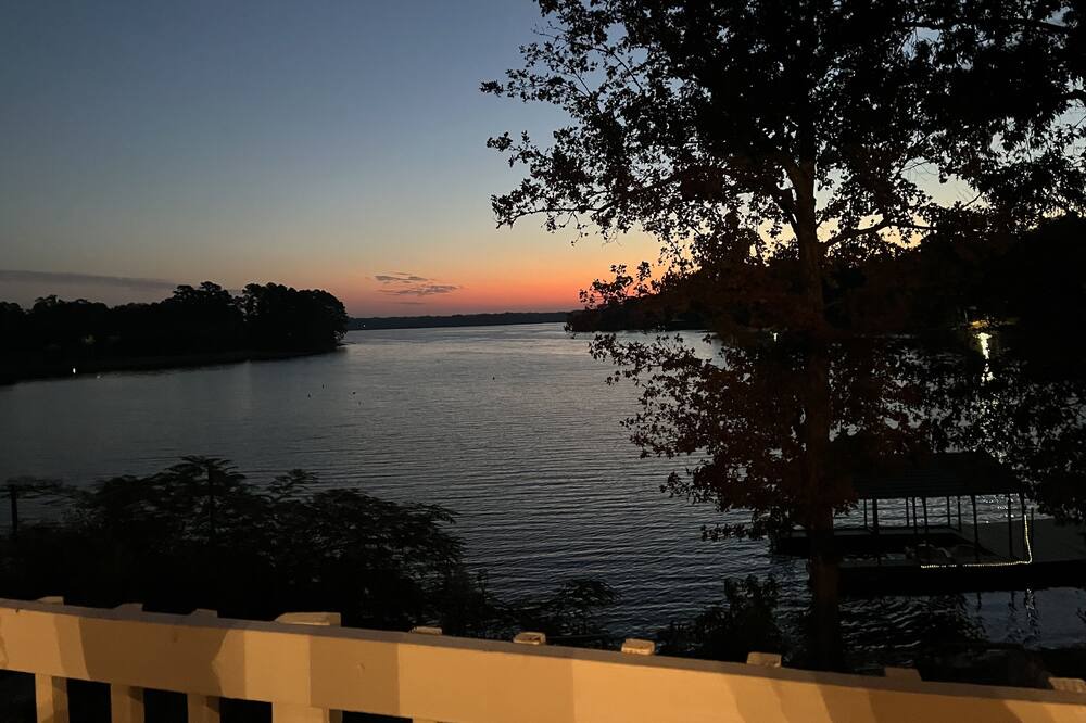 Photo of Outdoor in Milam