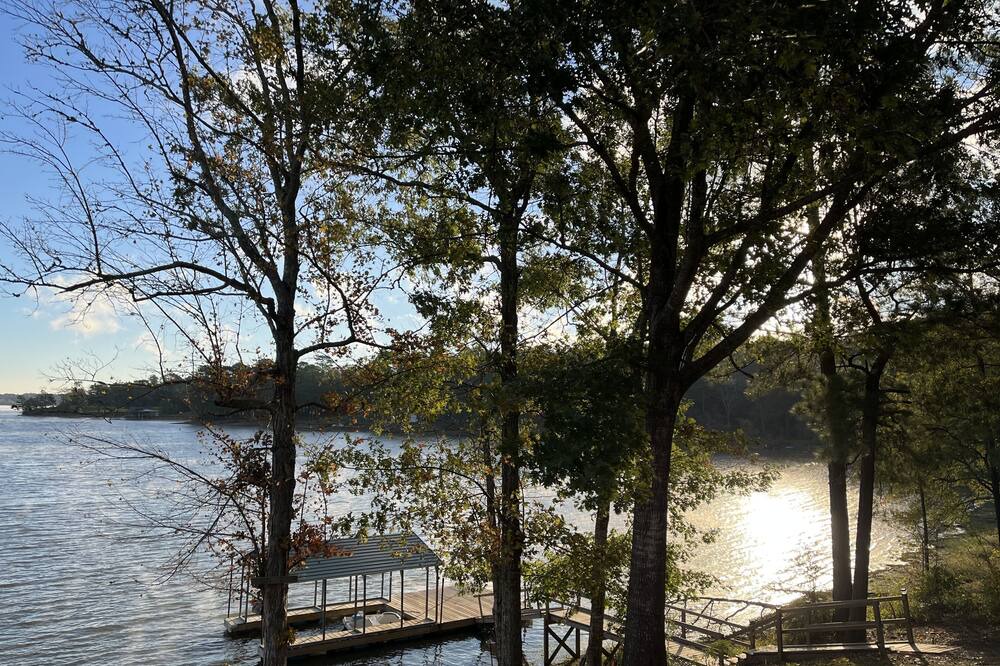 Photo of Outdoor in Milam