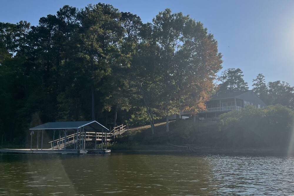 Photo of Outdoor in Milam