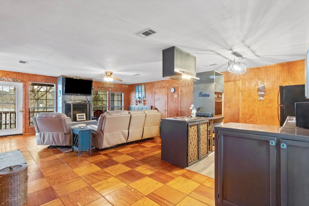Photo of Kitchen in Milam