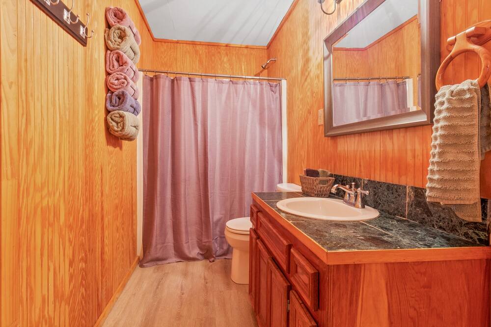 Photo of Bathroom in Milam