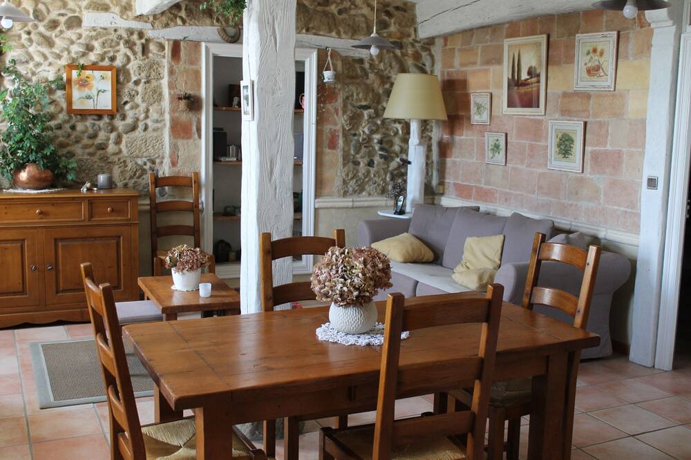 Photo of Kitchen in Montclar